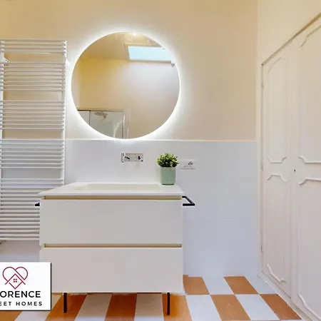 Santa Croce Historical By Sweet Homes شقة *